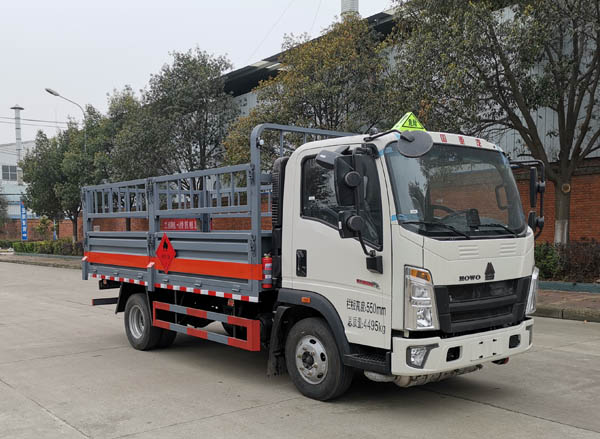 大力牌DLQ5041TQPZZ6型氣瓶運(yùn)輸車